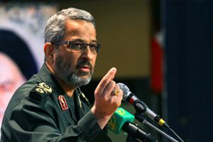 دشمن جبهه اقتصادی و فرهنگی را نشانه گرفته است، غفلت باعث شکست می‌شود