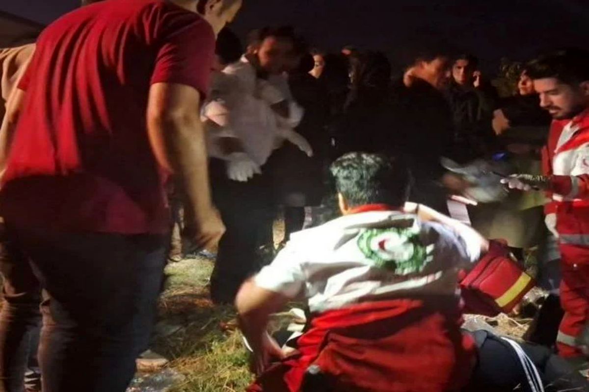 واژگونی اتوبوس در مشگین شهر