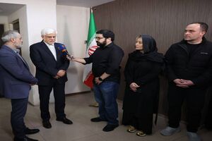 ادای احترام  معاون اول رئیس جمهور به خبرنگاران شهید شبکه المیادین و المنار در لبنان