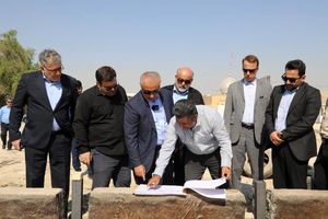 با اجرای طرح‌های مدرسه‌سازی، به دنبال ارتقای استانداردهای آموزشی در این شهرستان هستیم