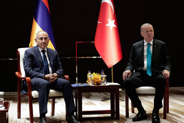 اردوغان و پاشینیان در نشست شانگهای بر تداوم گفت‌وگو تأکید کردند
