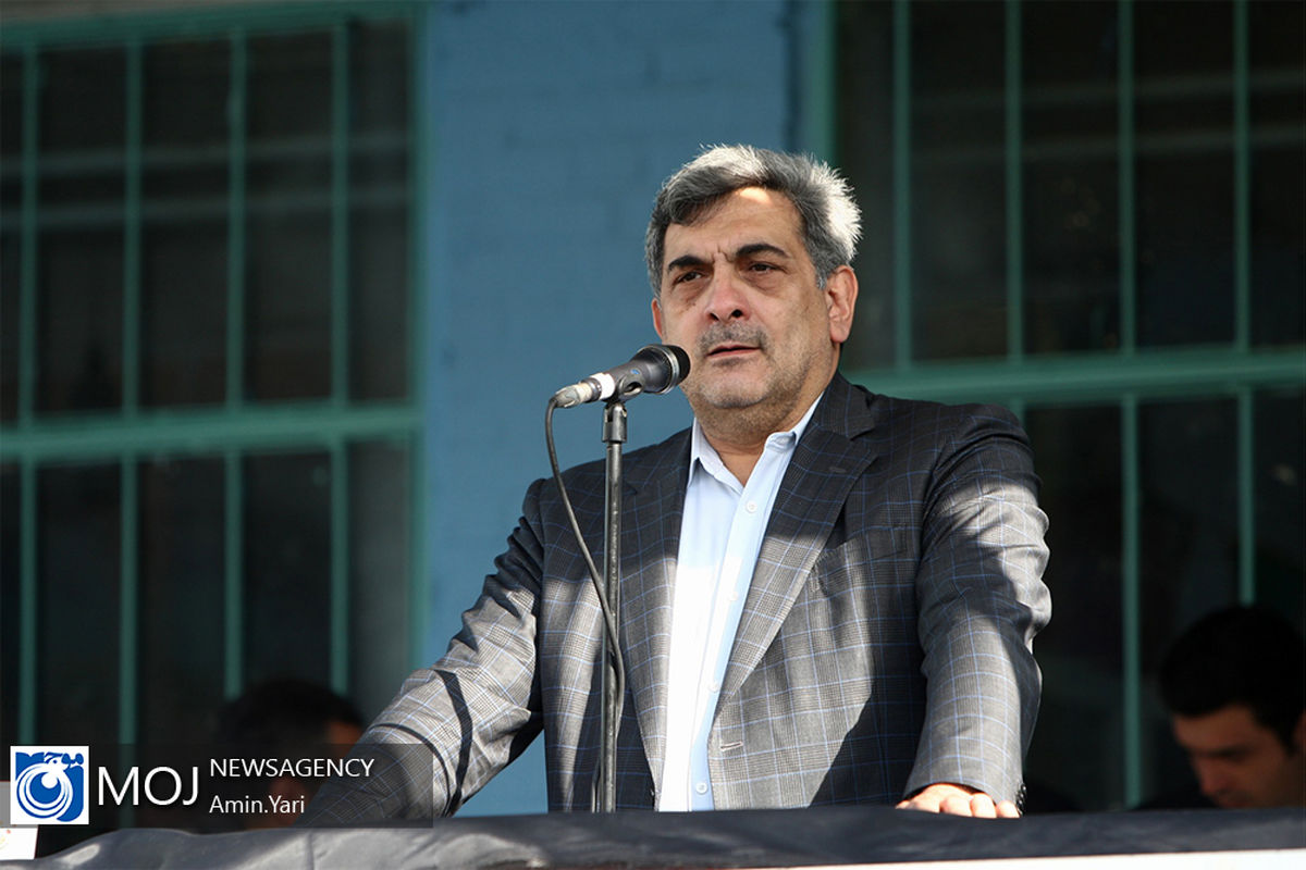 اهدای دوچرخه به دانش آموزان مدرسه ابوریحان بیرونی/ حناچی