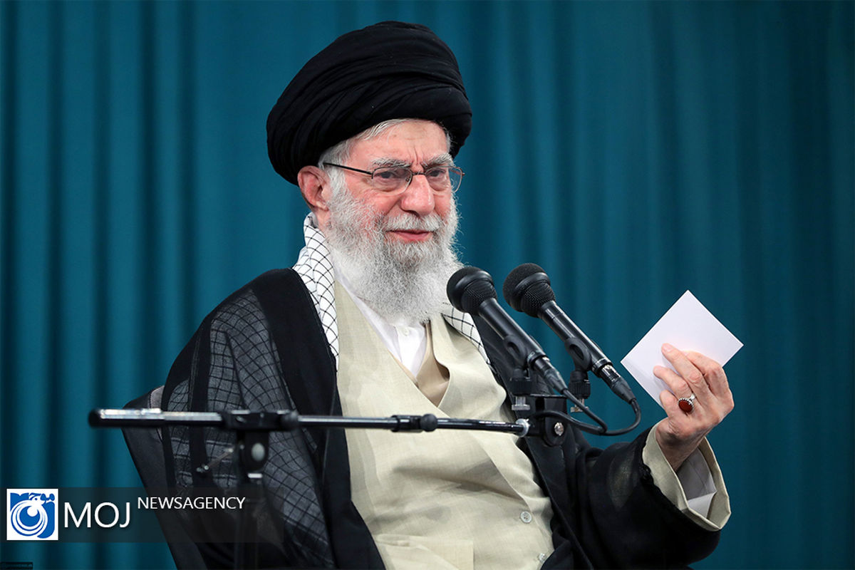 دیدار رهبر انقلاب اسلامی با خانواده‌های شهدا