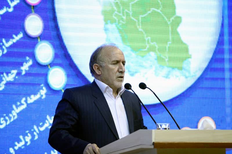 تقدیر معاون استاندار از معاونت بهداشتی در پلمپ واحدهای معروف متخلف