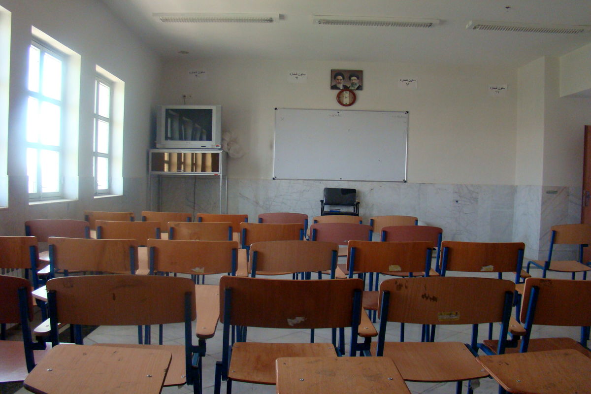 گیلان- کتک خوردم معلم