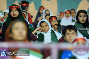 تربیت صحیح فرزندان از احترام به خود و خانواده آغاز می‌شود