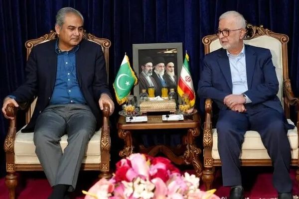 وزیر کشور از عملیاتی شدن هدفگذاری تجارت ۱۰ میلیارد دلاری ایران و پاکستان خبر داد