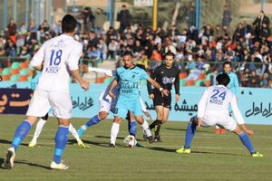 دیدار پیکان و استقلال با نتیجه مساوی بدون گل پایان یافت