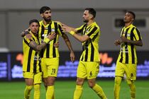روزنامه اماراتی، شهریار مغانلو را ستایش کرد