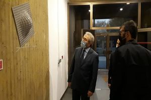 سفیر قبرس از یازدهمین دوسالانه سرامیک بازدید کرد