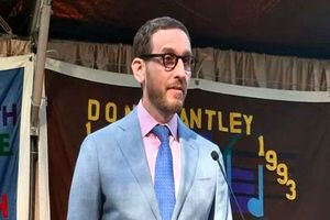 سناتور یهودی آمریکایی به نسل‌کشی در نوار غزه اعتراف کرد