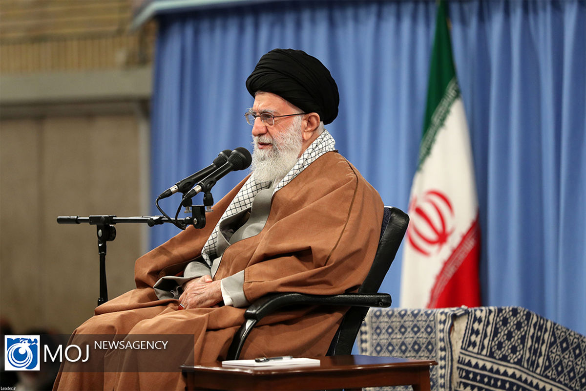 دیدار جمعی از بسیجیان با مقام معظم رهبری