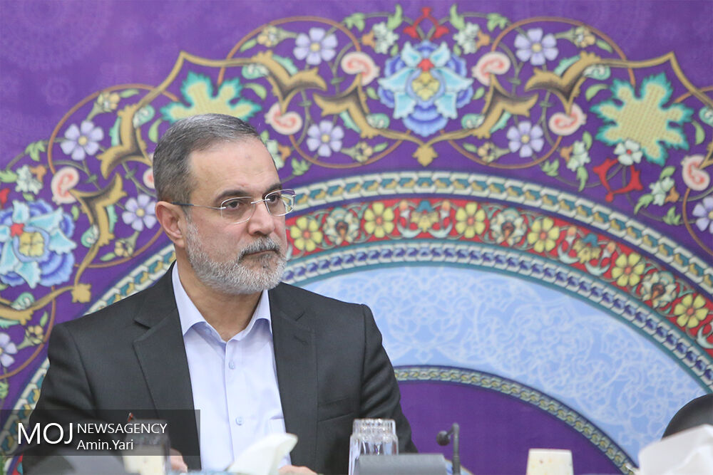 خبر خوش بطحایی درباره اصلاح حقوق دانشجو معلمان