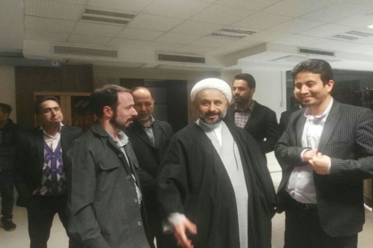 نقویان