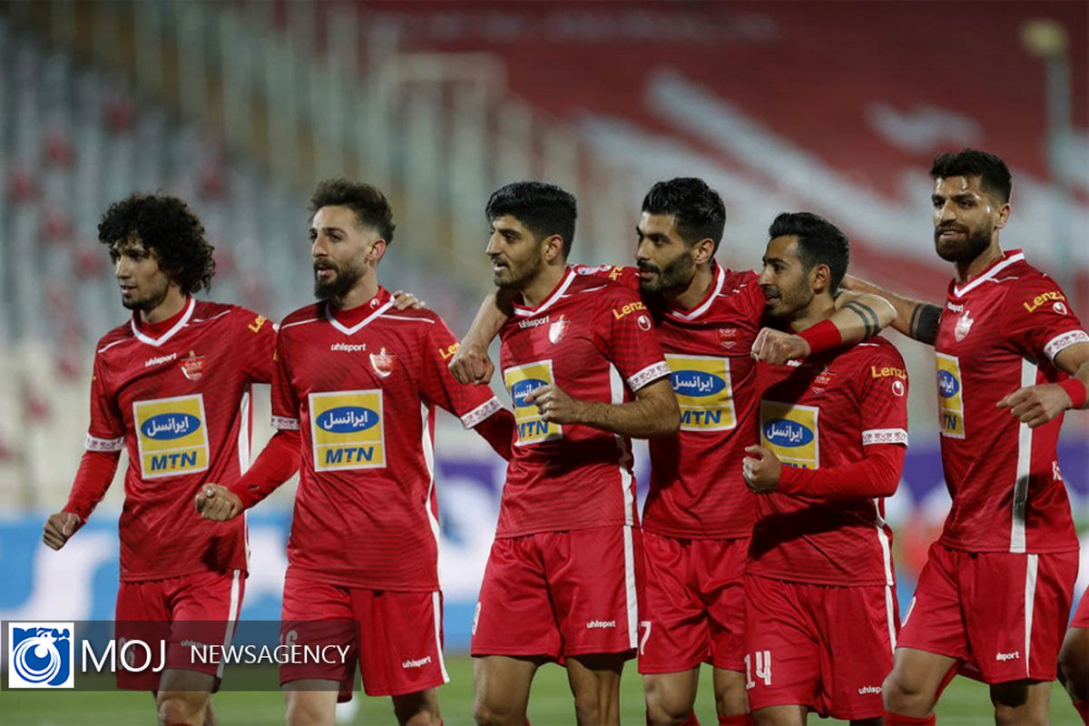 دیدار تیم های فوتبال پرسپولیس و مس رفسنجان