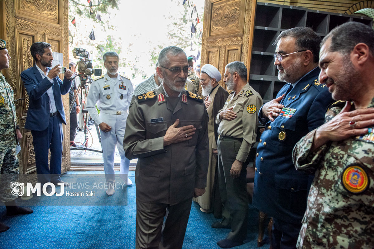 بزرگداشت شهدای خدمت در ستاد فرماندهی ارتش جمهوری اسلامی ایران