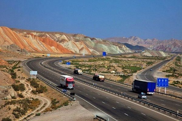 تحقق ۱۳۰ درصدی هدفگذاری اصلاح نقاط پرحادثه شبکه راه‌های کشور در سال ۱۴۰۴