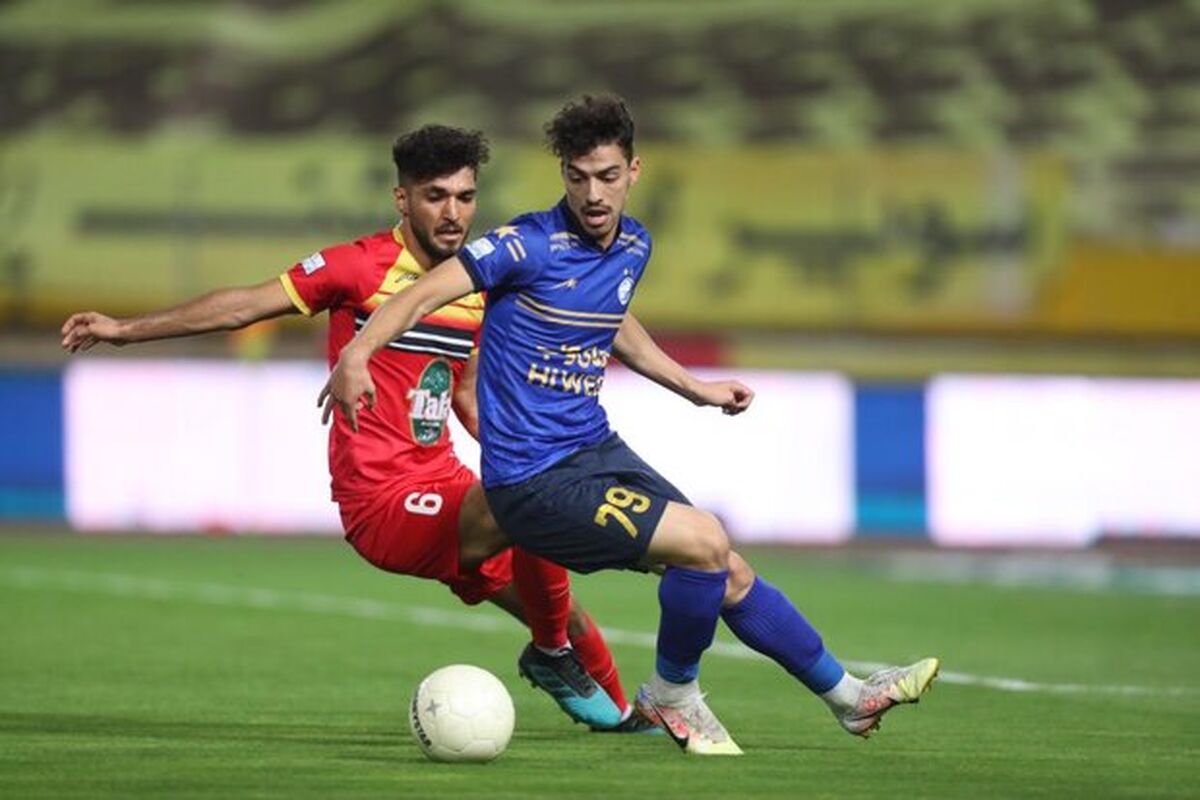 فوتبال فولاد و استقلال