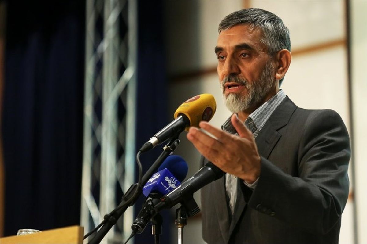 رئیس ستاد مبارزه با قاچاق کالا و ارز د