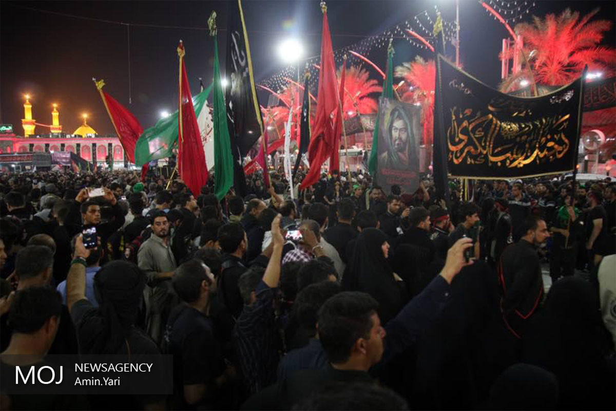 عزاداری شب اربعین حسینی (ع) در  بین الحرمین