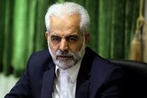 اهدای ۵۹۵ جلد کتاب به کتابخانه هنرستان امام رضا(ع) قم