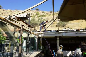 اجرای رأی کمیسیون ماده ۱۰۰؛ قلع‌وقمع ساخت‌وساز غیرمجاز در مجموعه شمس‌العماره شیراز  