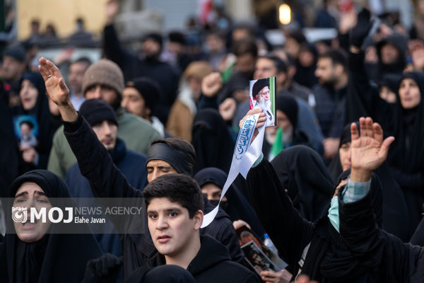 تجمعی به شکرانه آرامش/ حضور مردم در محل شهادت شهید امنیت