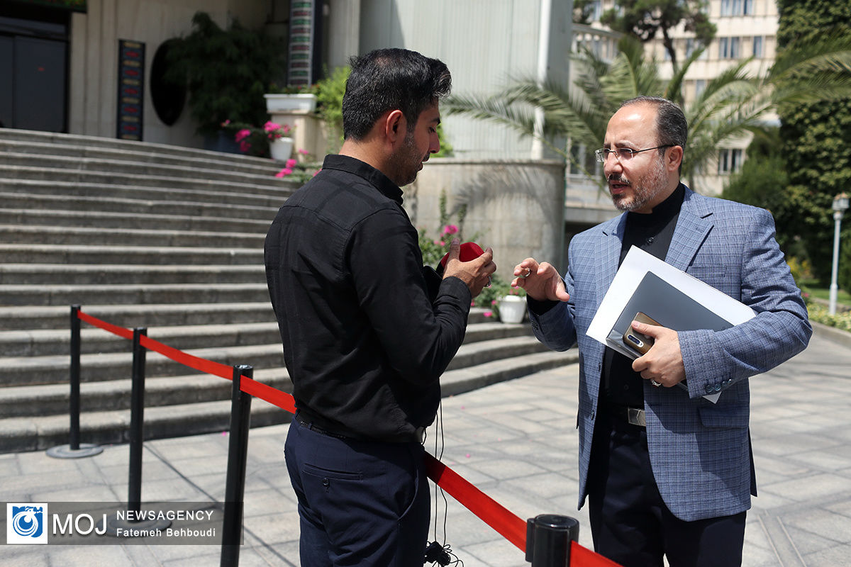 حاشیه جلسه هیئت دولت