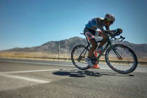 بهنام آرین قهرمان لیگ برتر دوچرخه سواری شد