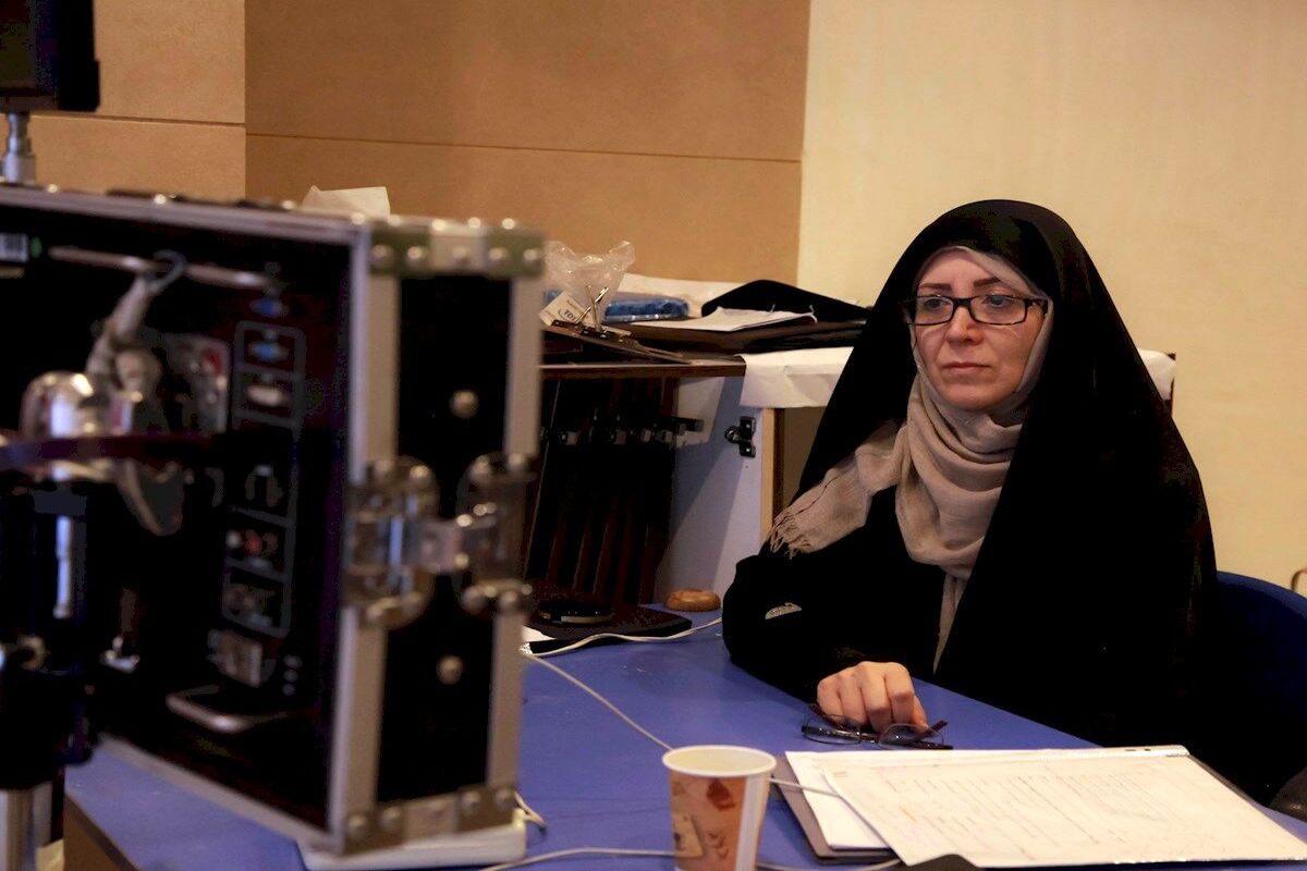 ناهید سادات شریفی تهیه کننده برنامه هزار راه نرفته