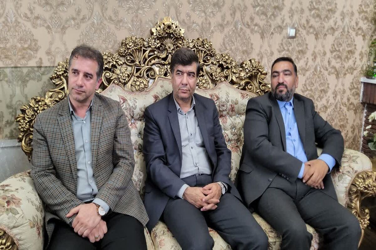 شهردار آبیک