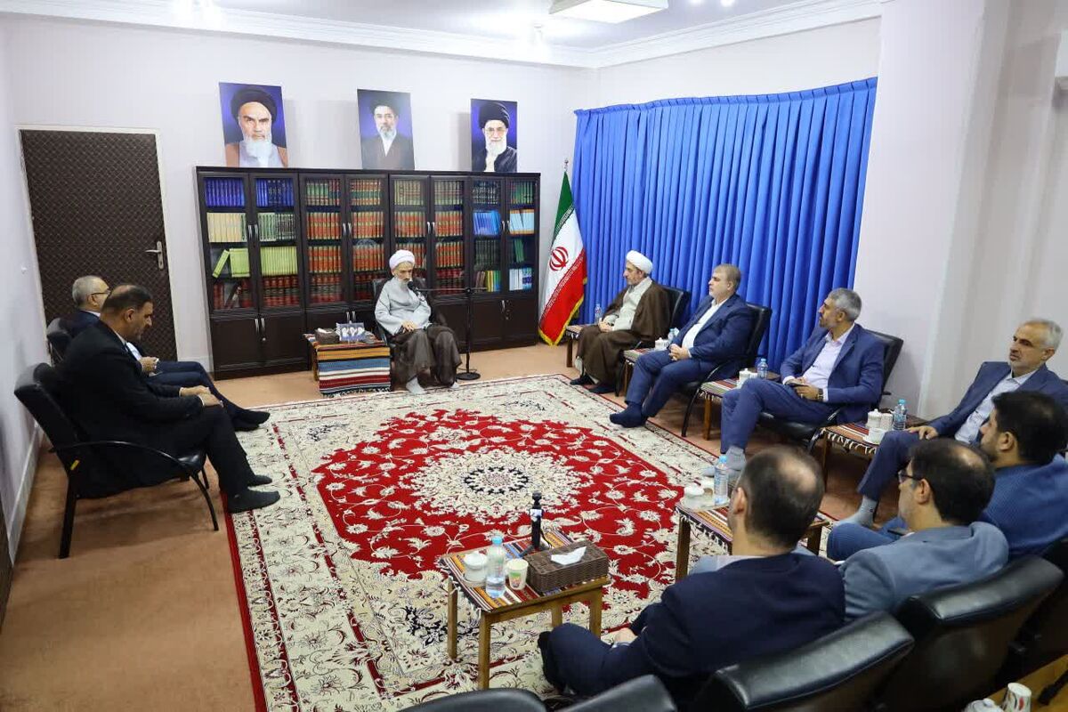 دیدار دادستان انتظامی قضات کشور با آیت الله لائینی