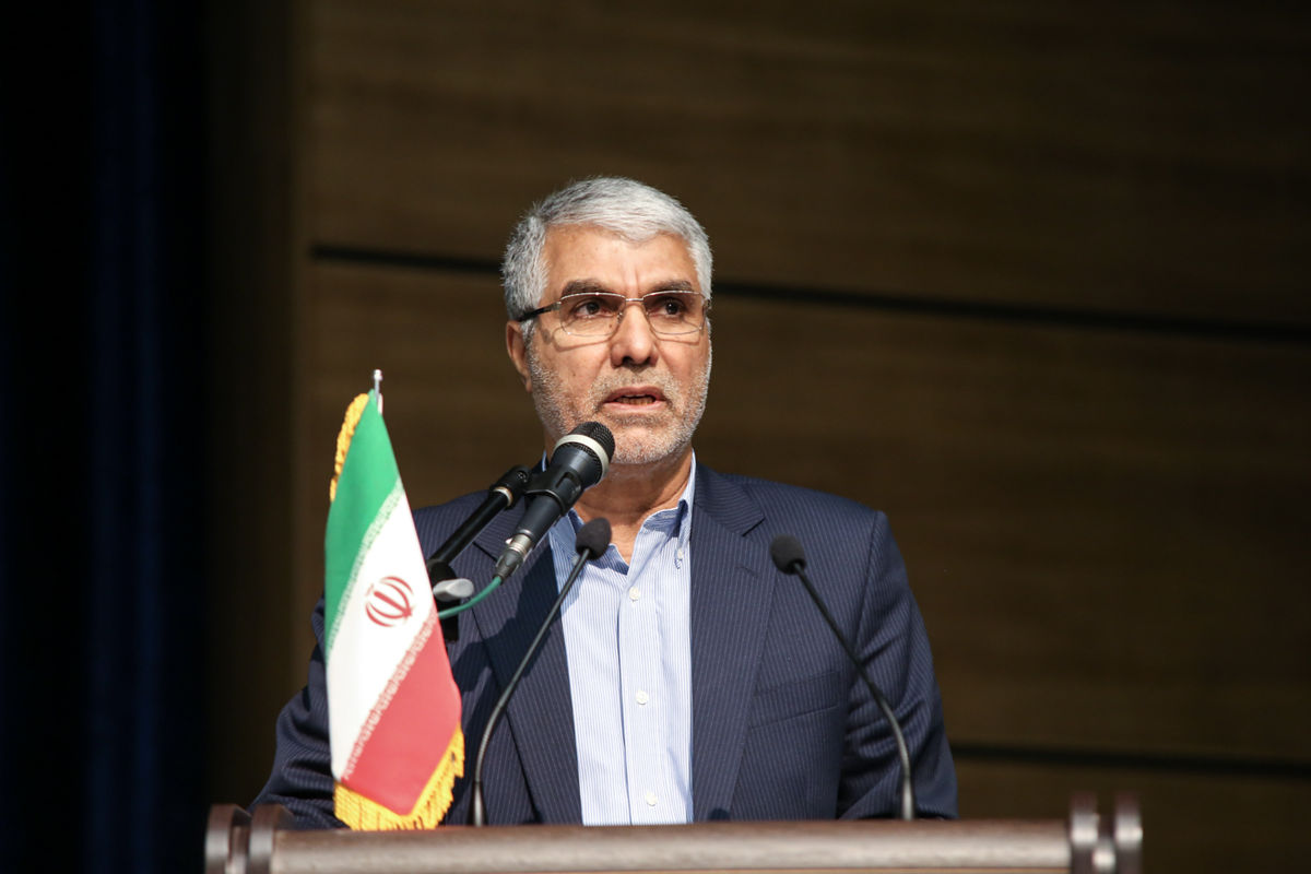 استاندار فارس در پیامی خطاب به اتاق اصناف مرکز فارس