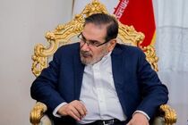 شمخانی با چند دانشجو گفت و گو کرد