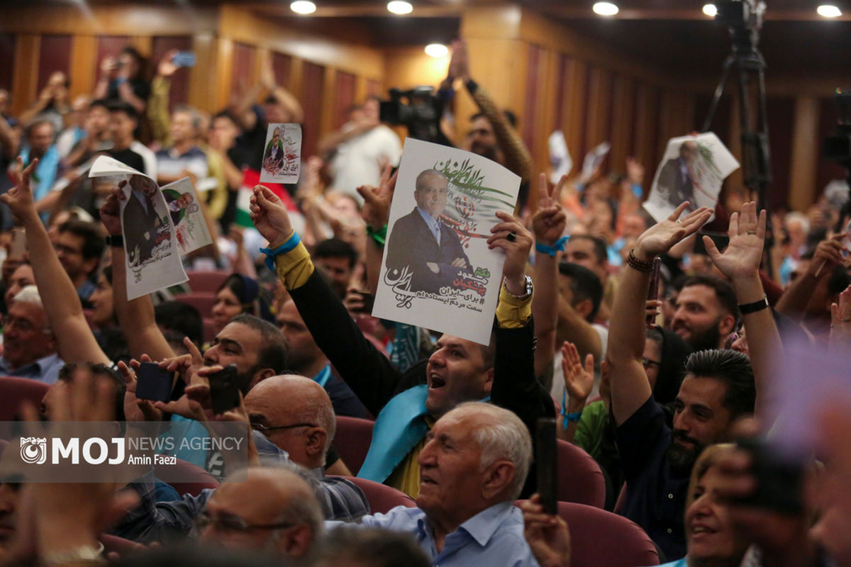 حضور و سخنرانی محمد جواد ظریف در شیراز