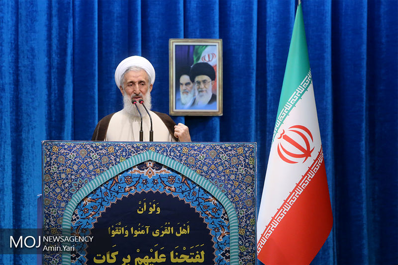 مسئولان باید دست از سیاسی بازی بردارند/ الان وقتش است که دندان طمع را از دشمن بکنیم