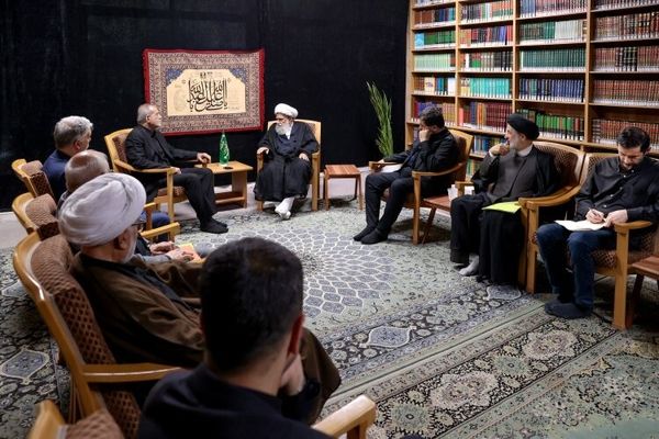 مسیر دیپلماسی برای گره‌گشایی از مشکلات کشور دنبال می‌شود