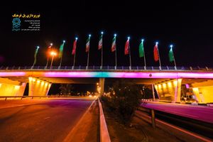 تلاش خادمان سازمان زیباسازی شهرداری برای آرایش شهر قم در بهار