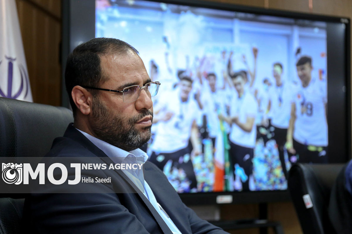 دیدار صمیمی وزیر آموزش و پرورش با قهرمانان رقابت‌های جهانی والیبال دانش‌‌آموزی صربستان ۲۰۲۴