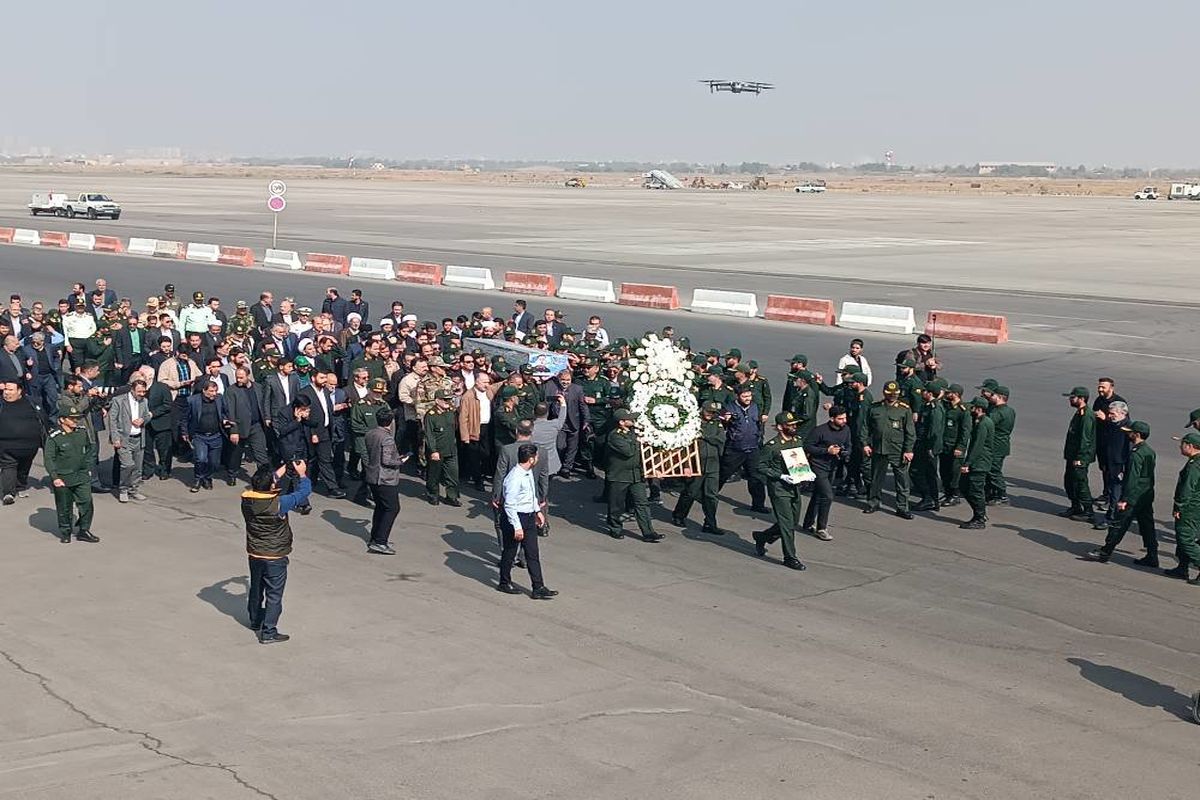 عباس نیلفروشان