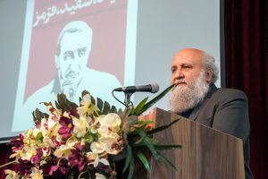 هنرانقلاب را باید از زاویه دیگری نگاه کرد