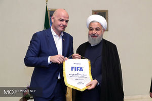 دیدار رییس فدراسیون بین‌المللی فوتبال با رییس‌ جمهوری