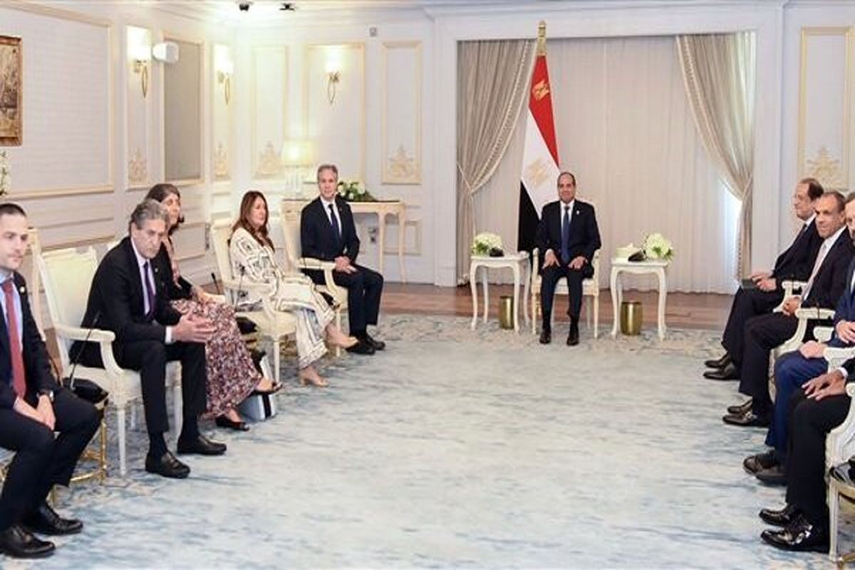 رئیس جمهور مصر در دیدار با وزیر امور خارجه آمریکا