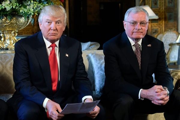 کیت کلوگ، فرستاده ویژه آمریکا در روسیه و اوکراین استعفا می‌دهد