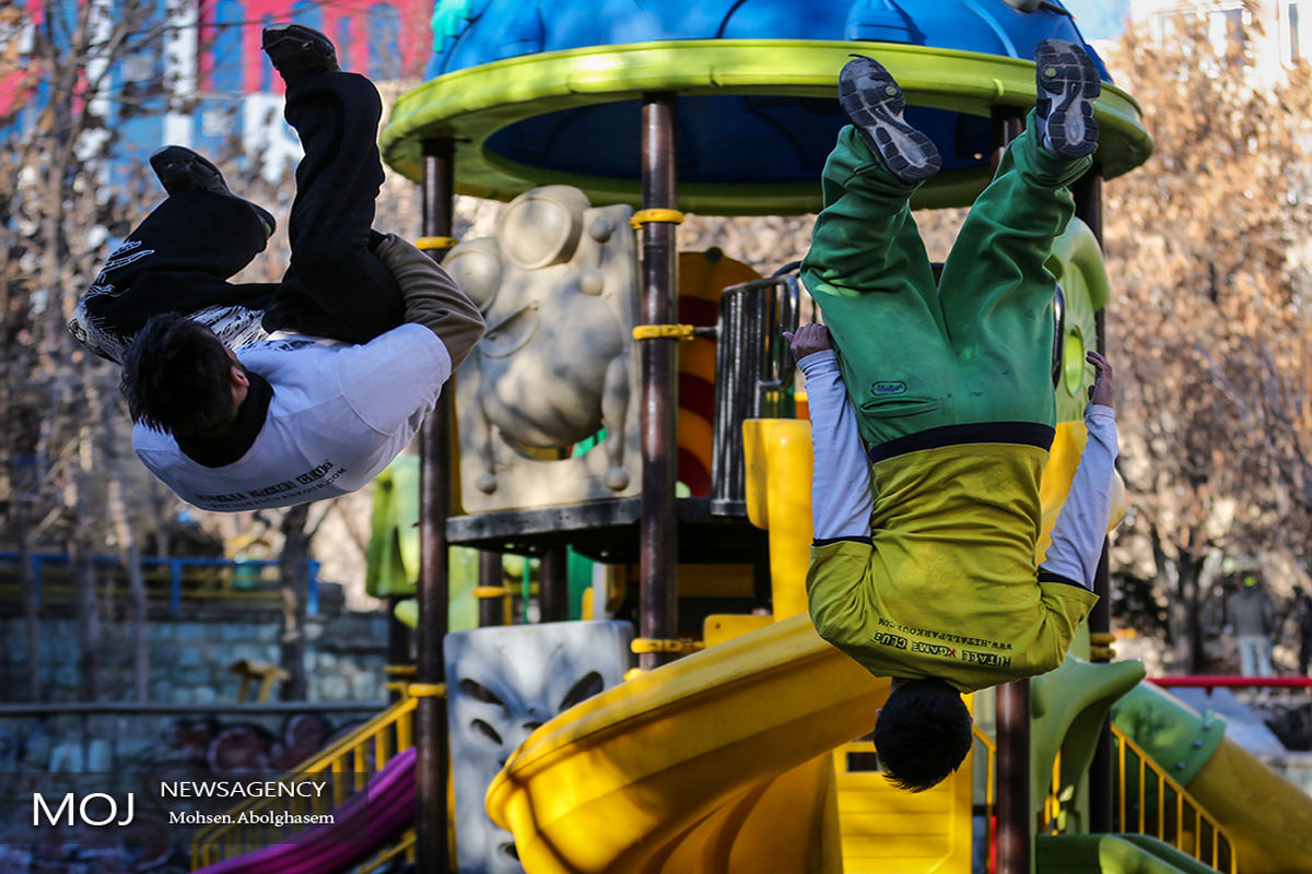 حرکت های پارکور و پیرامید