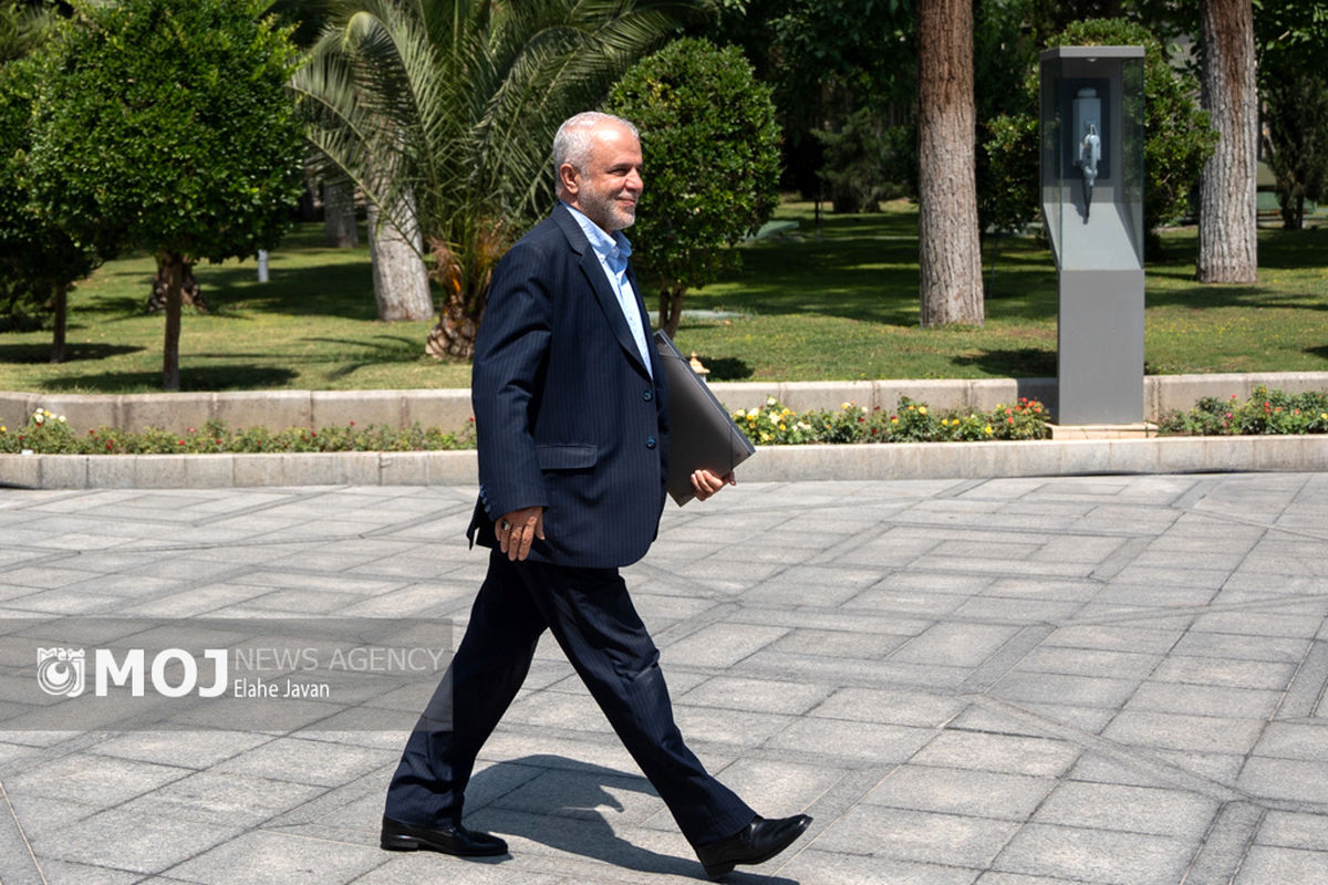 در حاشیه جلسه حیاط دولت