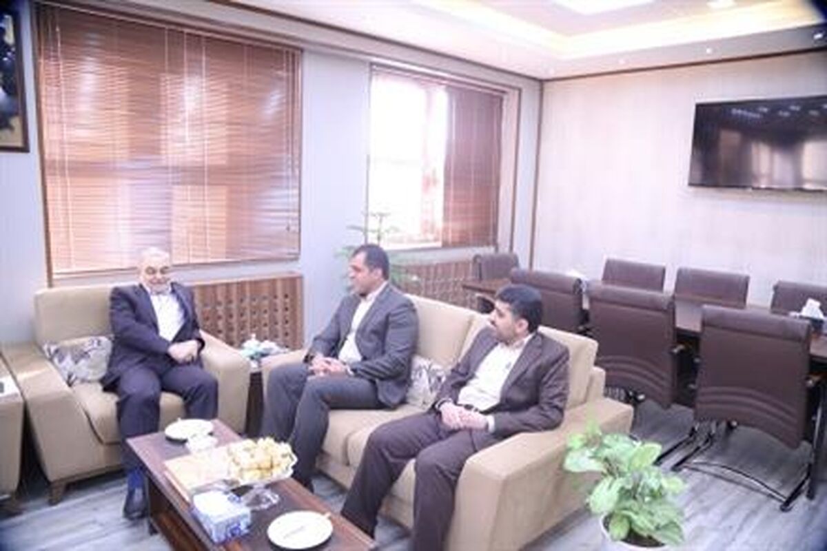 بازدیداستاندار از دیوان محاسبات قم