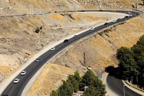 ترافیک در مقاطعی از محورهای چالوس و هراز سنگین است