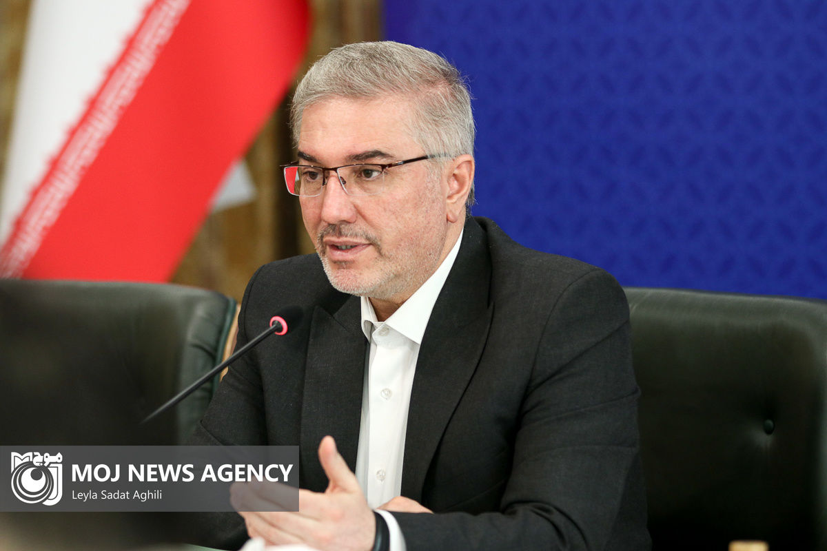 نخستین نشست خبری مشترک سخنگوی اقتصادی دولت و رئیس سازمان برنامه و بودجه