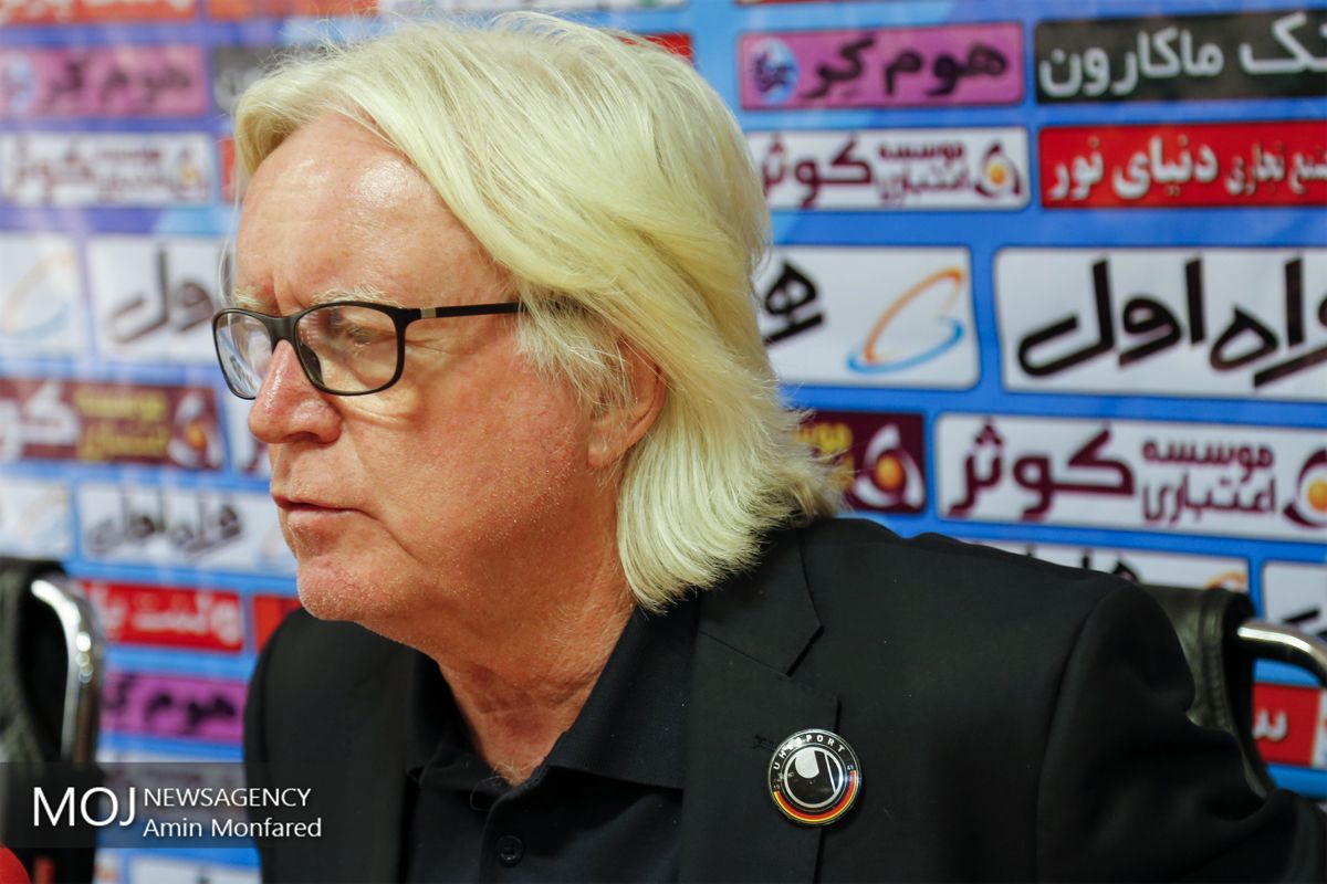 وینفرد شفر سرمربی استقلال تهران